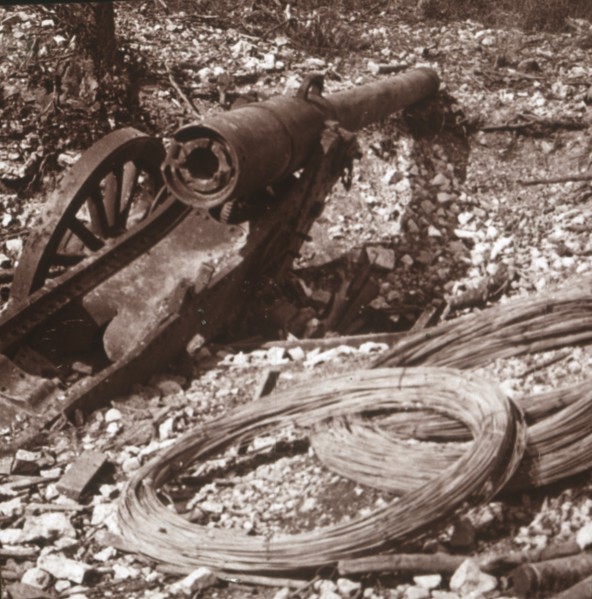 Destroyed 155 gun, c1917-c1918. Artist: Unknown.