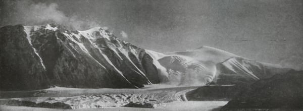 'Mount England and the New Glacier', c1911, (1913).  Artist: Frank Debenham.