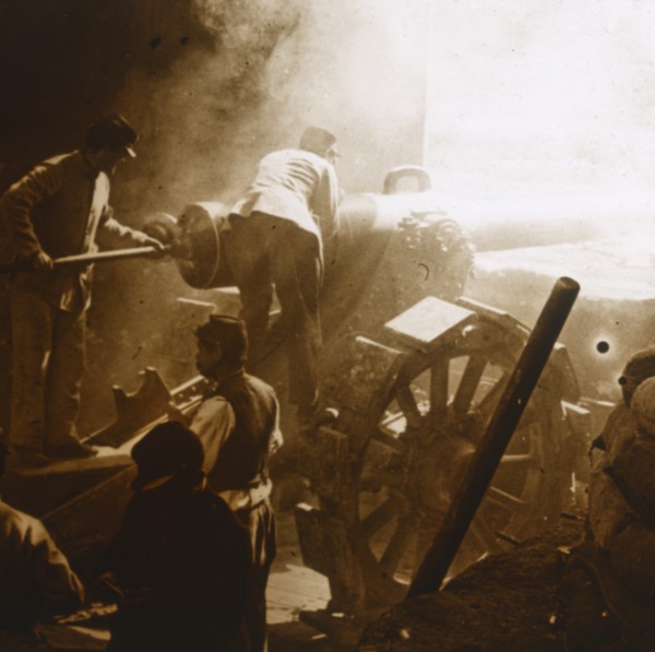155 cannon in action, Arras, northern France, 1915. Artist: Unknown.
