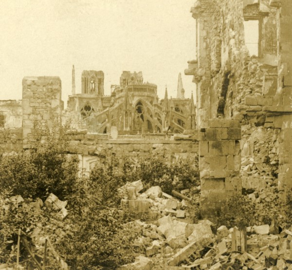 Reims Cathedral, Reims, northern France, c1914-c1918. Artist: Unknown.