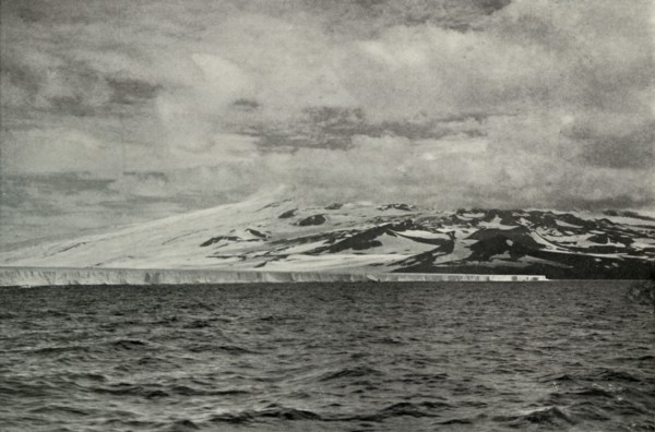 'The Barrier and Mount Terror', c1910?1913, (1913). Artist: Herbert Ponting.