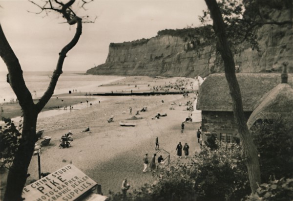 'Sands and Old Shanklin Head, Shanklin, I.W.', c1920. Creator: Unknown.