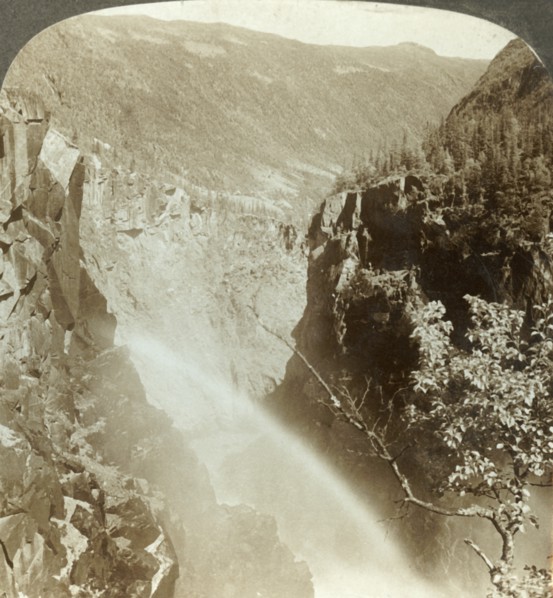 'Rainbow in the spray of the Rjukanfos, Norway', c1905. Creator: Unknown.