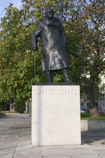 Sir Winston Churchill memorial statue, Parliament Square, London, 2005