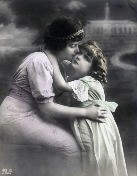 A mother and her little daughter, c1910. Artist: Unknown