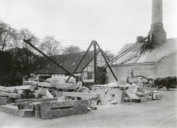 Stonecutters working with granite, Landskrona, Sweden, 1930. Artist: Unknown