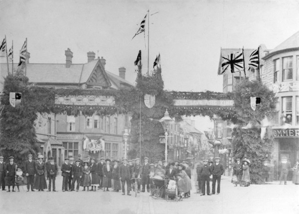 Celebrating the coronation of George V, Market Place, Sutton in Ashfield, Nottinghamshire, 1911. Artist: Unknown