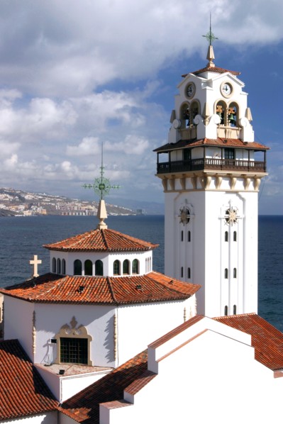 Church and bay, Candelaria, Tenerife, 2007.