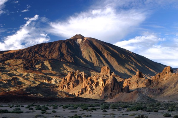 Mount Teide volcano, Parque Nacional del Teide, Tenerife, Canary Islands, 2007.