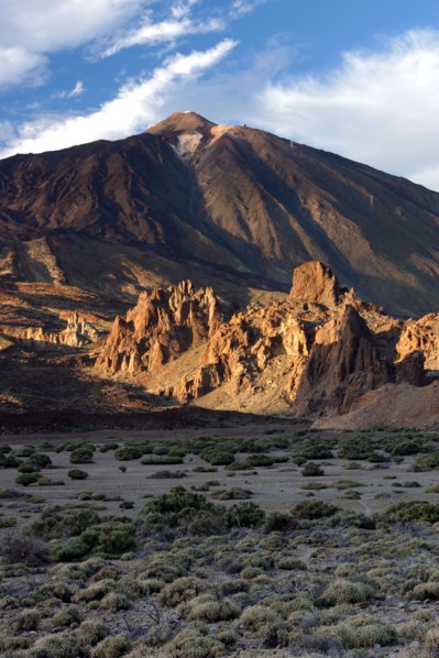Mount Teide volcano, Parque Nacional del Teide, Tenerife, Canary Islands, 2007.