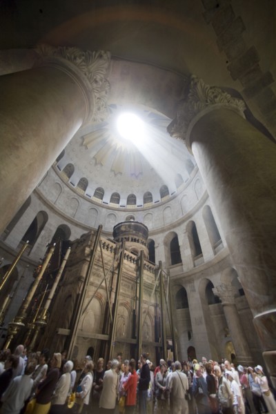 Church of the Holy Sepulchre, Fourteenth station of the Cross, Via Dolorosa, Jerusalem, Israel.  Artist: Samuel Magal