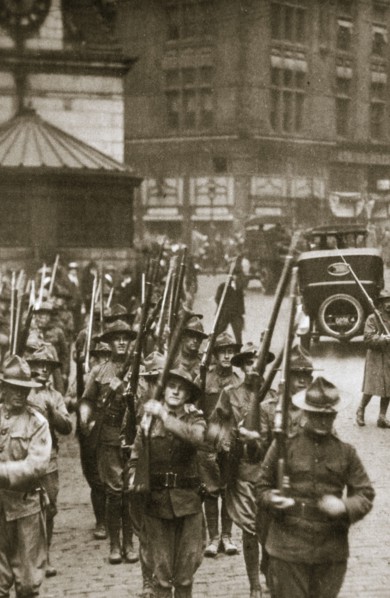 State troops to the rescue in Boston, Massachusetts, USA, 9 September 1919. Artist: Unknown