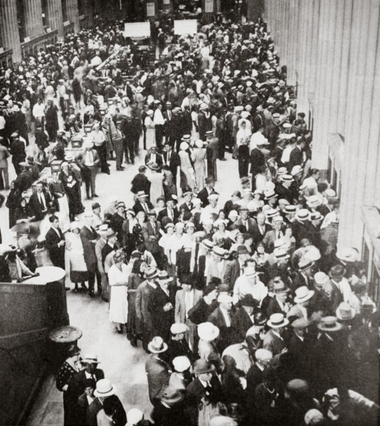 Depositors of the Union Trust Company, Cleveland, Ohio, USA, Great Depression, July 1933. Artist: Unknown