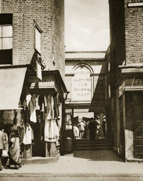 Houndsditch clothing market, London, 20th century. Artist: Unknown