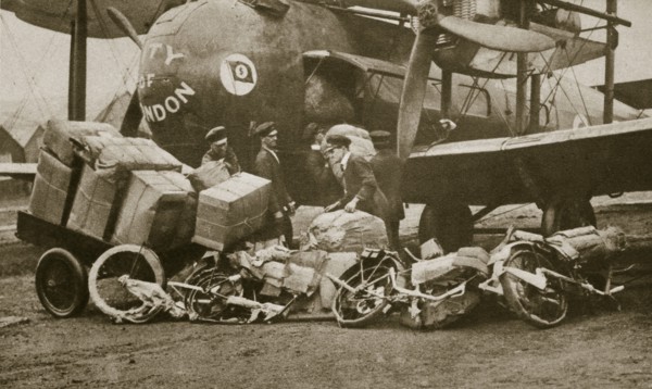 Loading Vickers-Vimy aircraft 'City of London' with motorbike frames for Cologne, c1919-c1929(?) Artist: Unknown