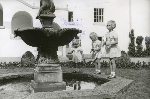 Princesses Desiree, Birgitta and Margaretha of Sweden, 1942. Artist: Karl Sandels