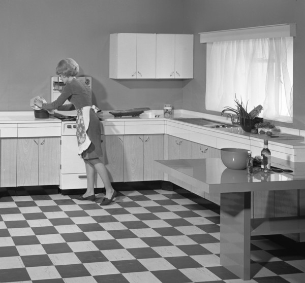 Kitchen scene, Warwick, Warwickshire, 1966. Artist: Michael Walters