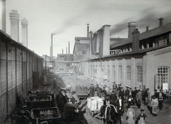 Lysva iron foundry, Russia, 1900s. Artist: Unknown