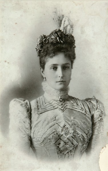Tsarina Alexandra Fyodorovna, wife of Tsar Nicholas II of Russia, early 20th century. Artist: A Pasetti
