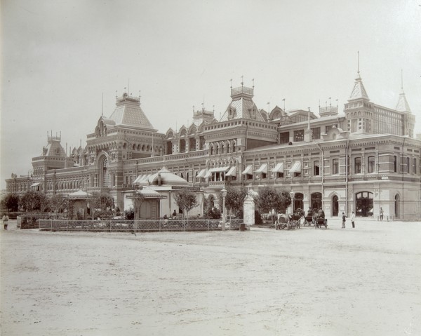 Main fair building, the All-Russia Exhibition, Nizhny Novgorod, Russia, 1896.  Artist: Maxim Dmitriev