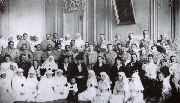 Tsarina Maria Fyodorovna of Russia visiting a hospital in Kiev, 1915. Artist: Unknown