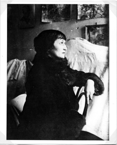 Portrait of the Poetess Anna Akhmatova (1889-1966), End 1920s.