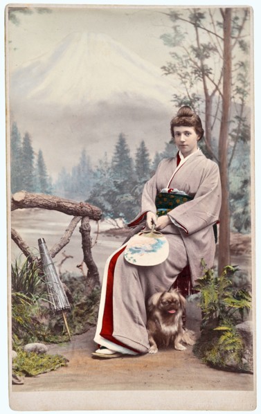 Infanta Adelgundes of Braganza (1858-1946) in Japanese clothing.