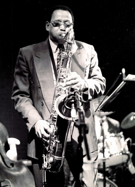 Odean Pope, Ronnie Scott's, London, 2000. Artist: Brian O'Connor