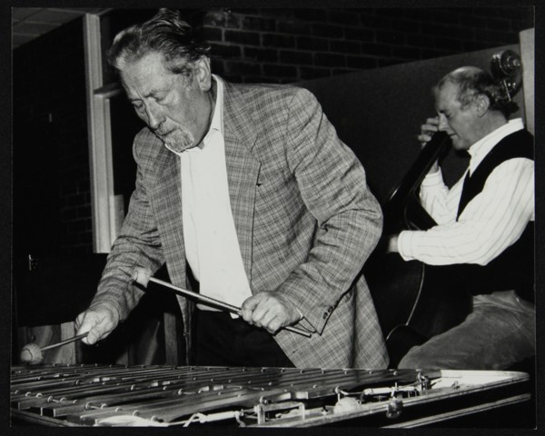 Bill Le Sage and Tony Archer performing at The Fairway, Welwyn Garden City, Hertfordshire, 1993. Artist: Denis Williams