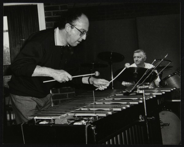 Roger Nobes and Johnny Richardson playing at The Fairway, Welwyn Garden City, Hertfordshire, 1991. Artist: Denis Williams