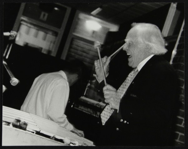 Peter Appleyard playing the vibraphone at The Fairway, Welwyn Garden City, Hertfordshire, 1999. Artist: Denis Williams