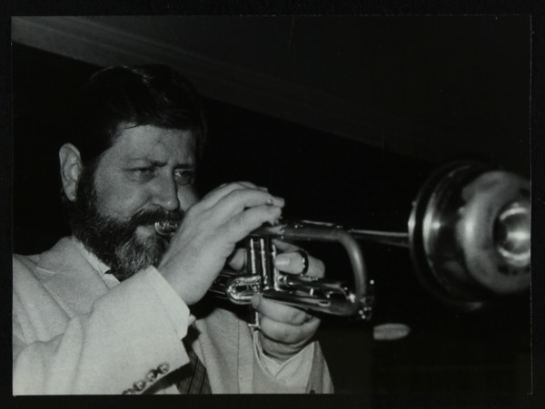 Bobby Shew playing his trumpet at The Bell, Codicote, Hertfordshire, 19 May 1985. Artist: Denis Williams