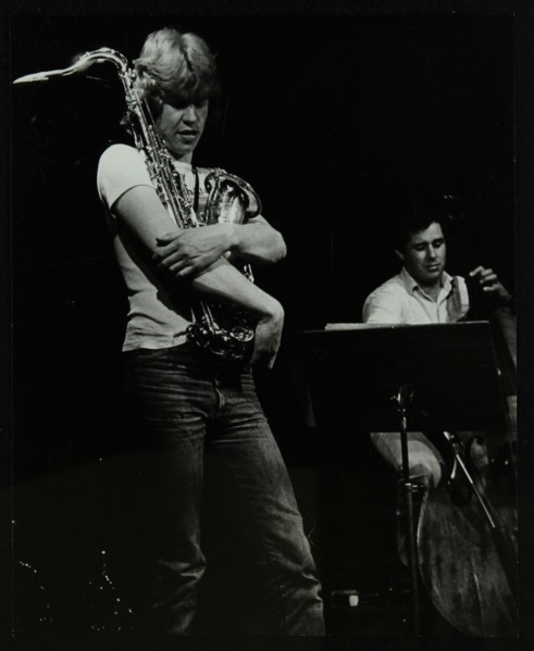 Chris Hunter and Chris Laurence on stage at The Stables, Wavendon, Buckinghamshire. Artist: Denis Williams