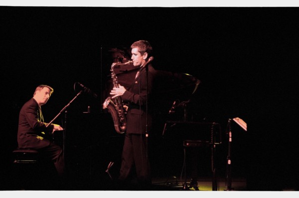 Curtis Stigers, Harlequin Theatre, Redhill, 2004.  Artist: Brian O'Connor.