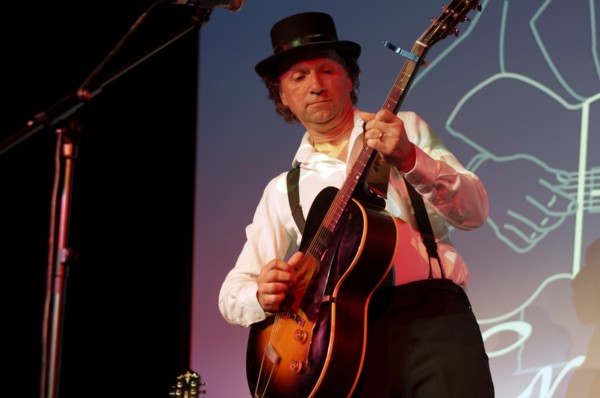 Ben Tyzack, Crawley Blues Festival, Hawth, Crawley, Oct 2015. Artist: Brian O'Connor.