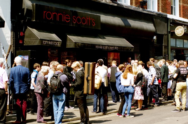 Crowd Scene, Ronnie Scott's, Soho, London, 5th June 2016. Artist: Brian O'Connor.
