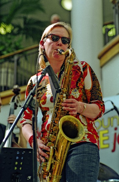 Clare Hirst, Croydon Jazz Festival, Whitgift Centre, April 28, 2006. Artist: Brian O'Connor.