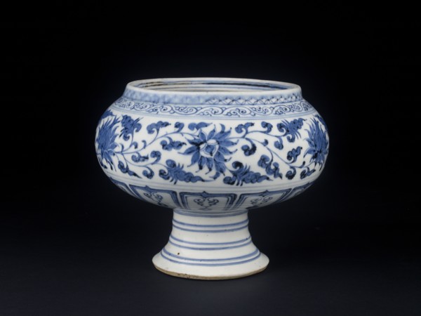 Blue-and-white stem bowl with lotus flowers and mandarin ducks, mid-14th century. Artist: Unknown.