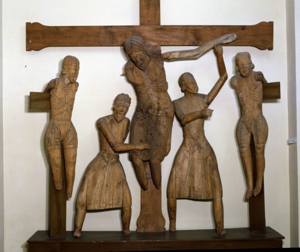 'Descent of Erill-la-Vall', polychromed sculpture, in the image there are five of the seven char?
