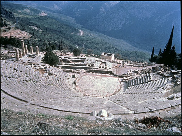 Overview of the theater of Delphi.