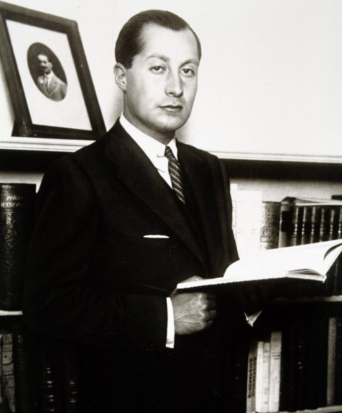 José Antonio Primo de Rivera (1903-1936), Spanish politician founder of the Falange.