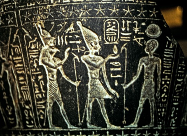 Detail of the reliefs in a glass.