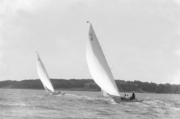The 6-metre 'Wamba II' and 'Lanka' sailing on a reach, 1914. Creator: Kirk & Sons of Cowes.