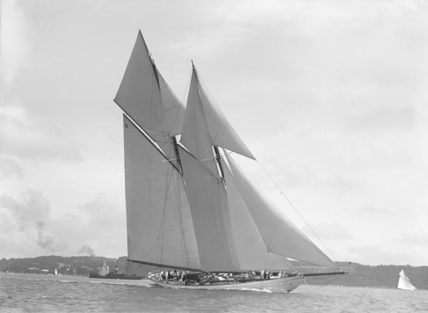 The 250 ton schooner 'Germania' sails close-hauled, 1911. Creator: Kirk & Sons of Cowes.