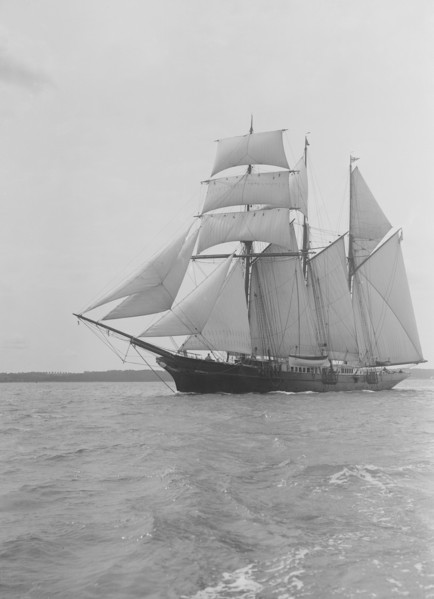 The auxiliary sailing ship 'Sunbeam', 1911. Creator: Kirk & Sons of Cowes.