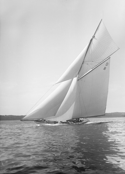 The 15 Metre cutter 'Paula II' close-hauled, 1911. Creator: Kirk & Sons of Cowes.