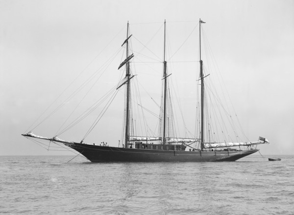 The auxiliary schooner 'La Cigale' at anchor, 1913. Creator: Kirk & Sons of Cowes.