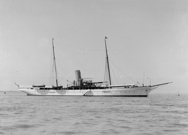 The 664 ton steam yacht North Star, 1911. Creator: Kirk & Sons of Cowes.