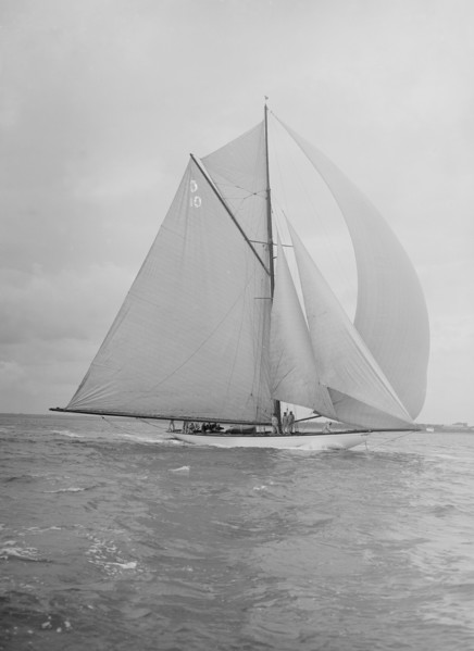 'The Lady Anne' running downwind, 1912. Creator: Kirk & Sons of Cowes.