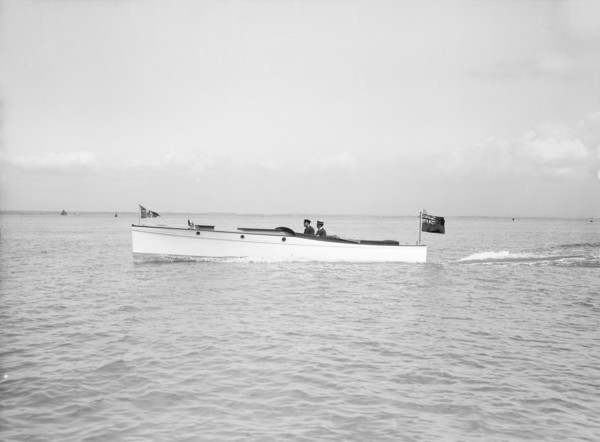 The motor launch 'Wendy' under way, 1913. Creator: Kirk & Sons of Cowes.